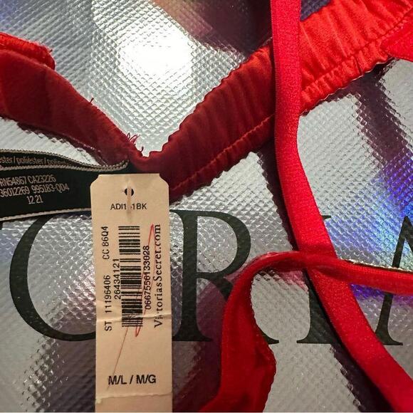 Victoria Secret Red Shine thong and garter set - Picture 5 of 5